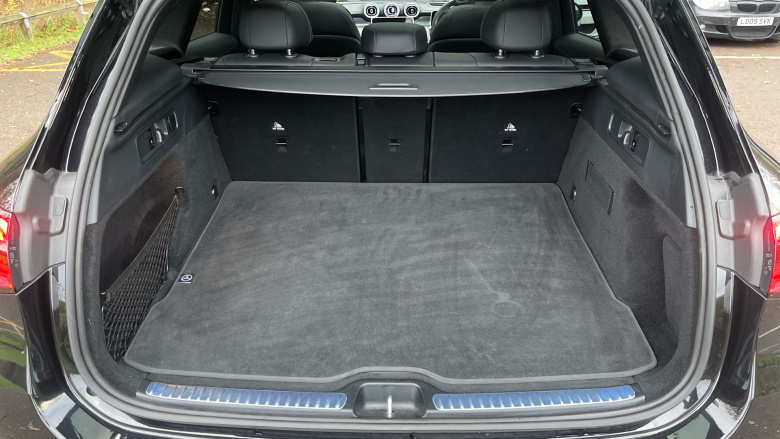 Mercedes-Benz GLC 300 4Matic AMG Line Premium Plus 5dr 9G-Tronic Petrol Estate